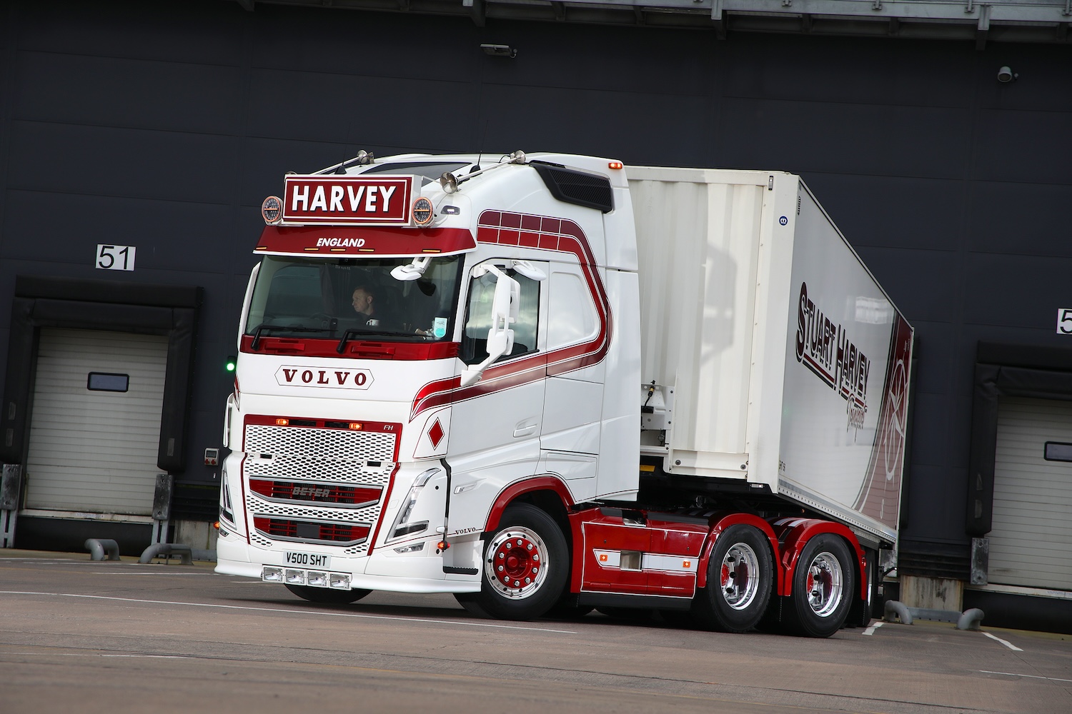 Stuart Harvey Volvo FH500